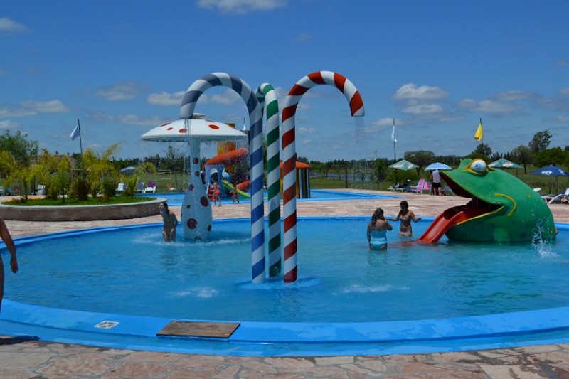 <br />
<b>Notice</b>:  Undefined variable: image in <b>/home/u326209926/domains/costadelriouruguay.com/public_html/site/templates/lugares-item.php</b> on line <b>114</b><br />
<br />
<b>Notice</b>:  Trying to get property of non-object in <b>/home/u326209926/domains/costadelriouruguay.com/public_html/site/templates/lugares-item.php</b> on line <b>114</b><br />
